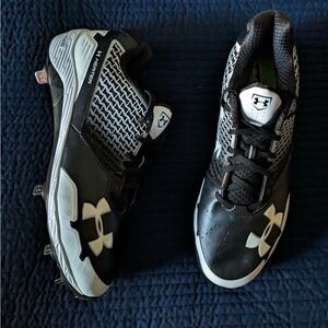 Under Armour Heater Men 13 Black and White Charges Metal Baseball Cleats 042025